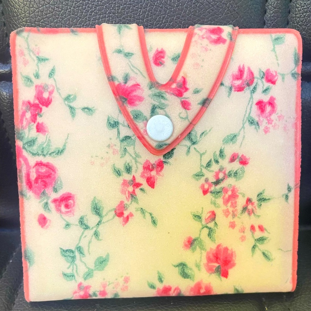 Vintage Mirror Mirror Compact 50's Or 60's Rose/Flower Pattern